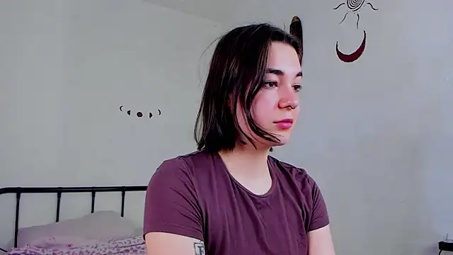 LiyaFly online show from 05/13/26, 04:10