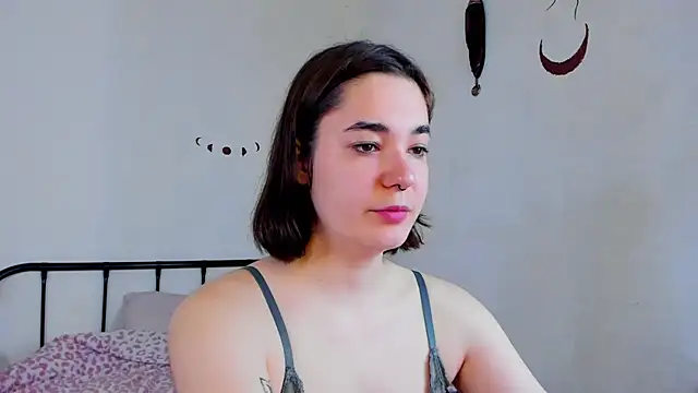 LiyaFly online show from 05/18/26, 05:35