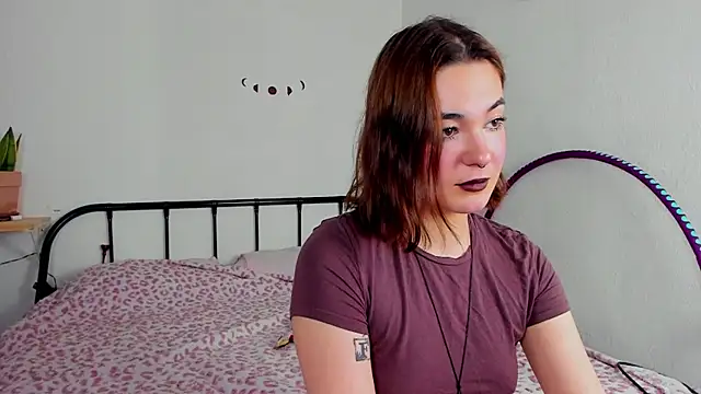 LiyaFly online show from 06/08/26, 02:50