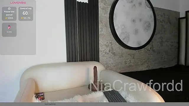 NiaCrawfordd online show from 04/30/26, 04:52