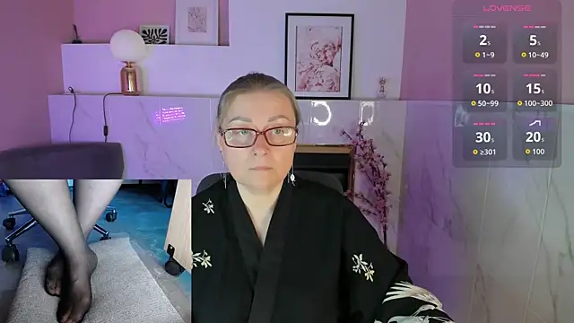 Alexandra Kind online show from 05/08/26, 01:49