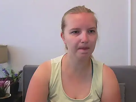 Snapshot of RoseTeacherX chatting on 06/22/26, 07:38 RoseTeacherX online show from 06/22/26, 07:38