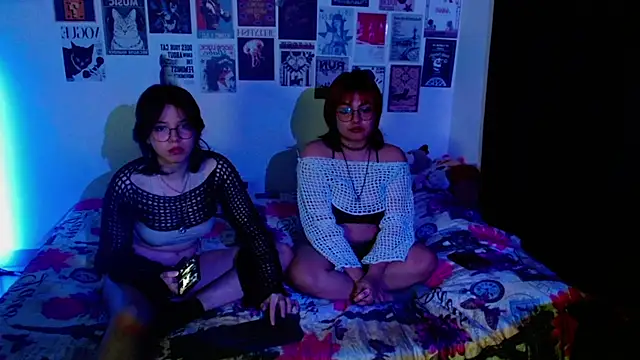 Red-Cherry2 online show from 05/17/26, 06:11