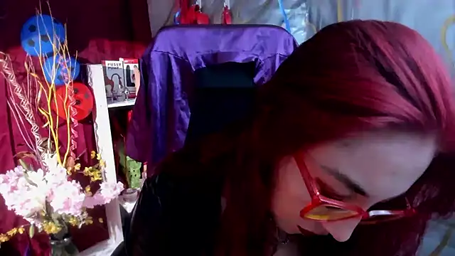 Queenscarlettsecret online show from 07/06/26, 01:41