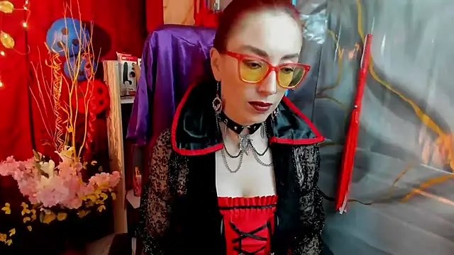 Queenscarlettsecret online show from 07/13/26, 12:52