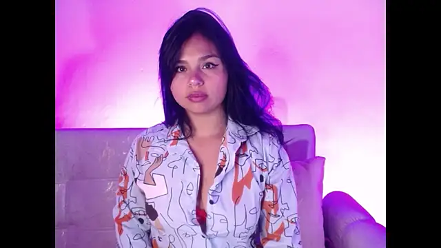 nairovyx online show from 04/15/26, 10:44