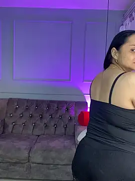 Catalinaa luz online show from 04/15/26, 12:12