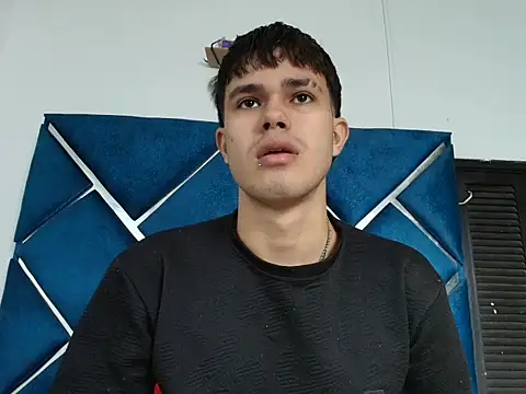 EdwinBoys online show from 05/05/26, 01:19