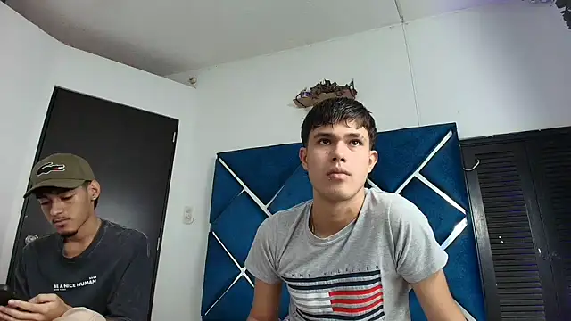 EdwinBoys online show from 05/26/26, 01:18
