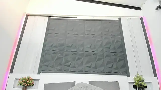 sophia blade  online show from 05/16/26, 10:36