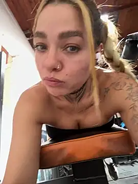 Violeta queen1 online show from 06/25/26, 05:17