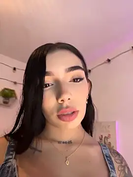 milasantana  online show from 06/16/26, 10:34
