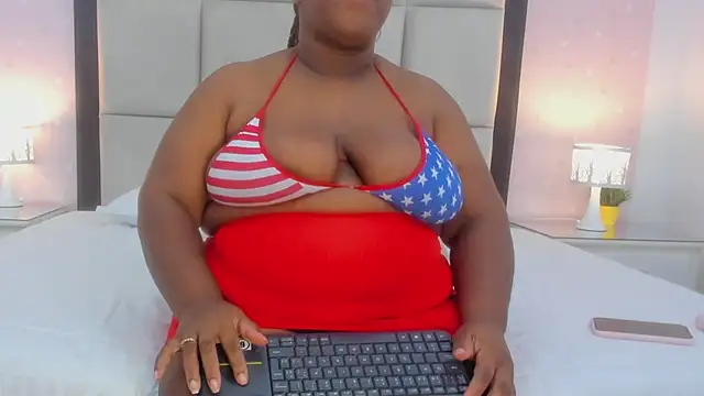 TreisyVixen online show from 07/05/26, 04:19