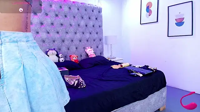 Zoe M00n online show from 06/04/26, 07:42