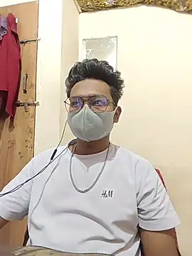 hot boy995 online show from 06/02/26, 04:14