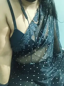 sweetylove01 online show from 05/20/26, 06:47