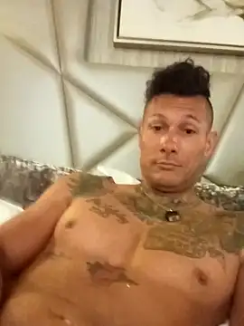 Daddyb00m online show from 04/21/26, 02:23