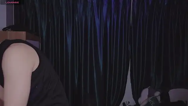 Zz YuunaSSquart zZ online show from 04/23/26, 01:35