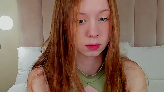 AdeleLang online show from 05/16/26, 03:36