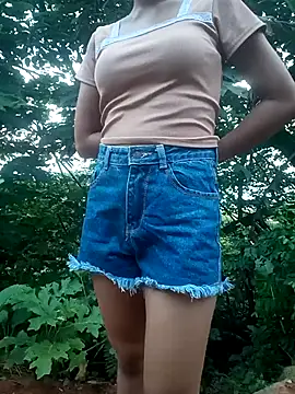 Snapshot of Elena_Mia chatting on 07/06/26, 10:45 Elena Mia online show from 07/06/26, 10:45