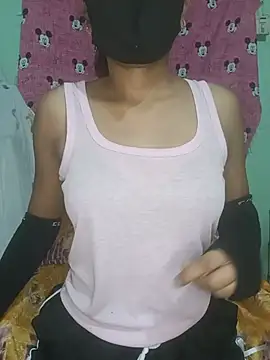Snapshot of Rashmika__Rouni chatting on 05/26/26, 08:16 Rashmika Rouni online show from 05/26/26, 08:16