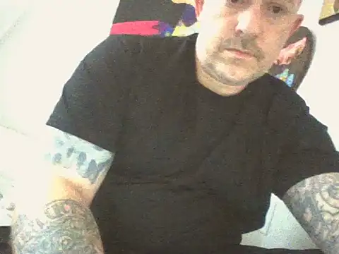 Whosdiss online show from 05/23/26, 06:45