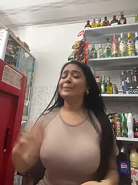 Sara fun online show from 12/01/25, 04:23