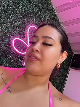 Sara fun online show from 07/04/26, 03:51