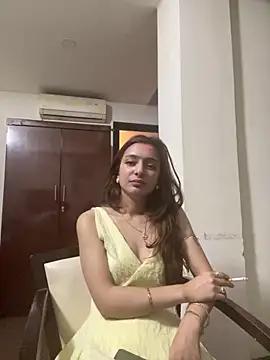 wu tuan8090 online show from 04/15/26, 03:52