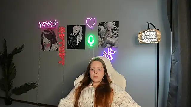 ChuNeece online show from 04/17/26, 03:04