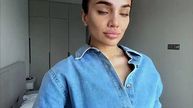 MelindaReny online show from 05/12/26, 08:11