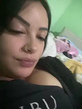 novinhahot18 online show from 04/15/26, 03:52