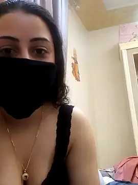 Snapshot of sama525 chatting on 04/15/26, 02:57 sama525 online show from 04/15/26, 02:57