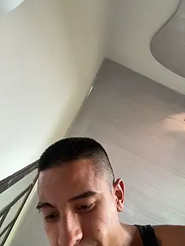 willclayy online show from 05/26/26, 02:46