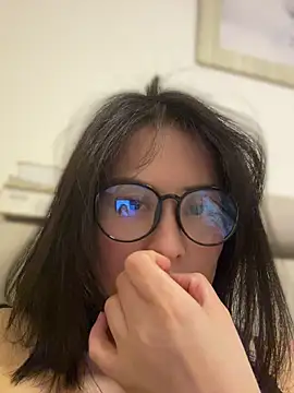 Faye-baby online show from 04/25/26, 04:15