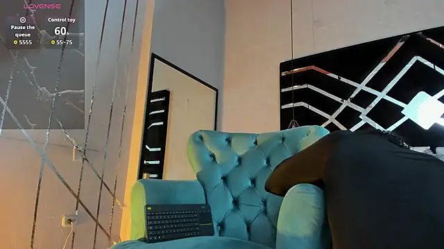 Snapshot of JayTaylorr chatting on 06/23/26, 11:30 JayTaylorr online show from 06/23/26, 11:30