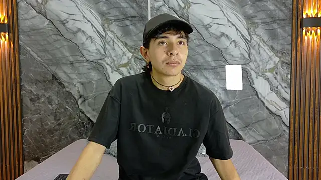 NoahWalker   online show from 05/08/26, 11:04