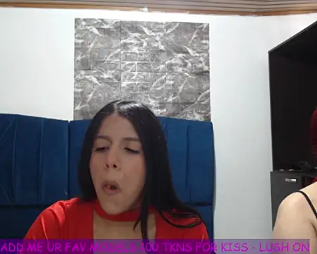 Snapshot of ISAMOONX chatting on 06/16/26, 01:14 ISAMOONX online show from 06/16/26, 01:14