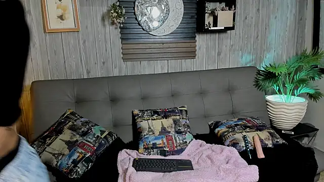 Luna  Cortez online show from 05/05/26, 01:52