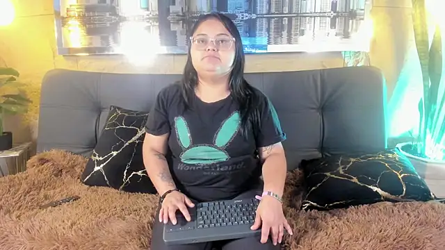 Luna  Cortez online show from 05/29/26, 03:59