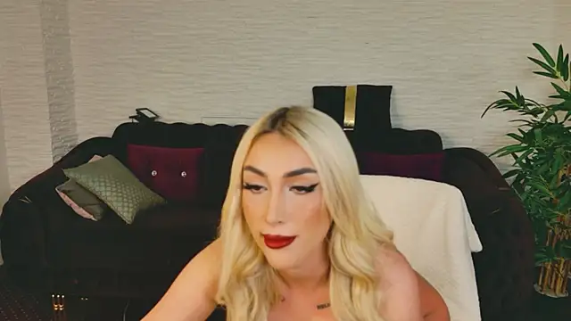 BlondieXStar online show from 04/17/26, 08:23