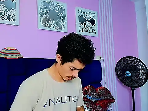taylor Stele online show from 04/28/26, 04:01