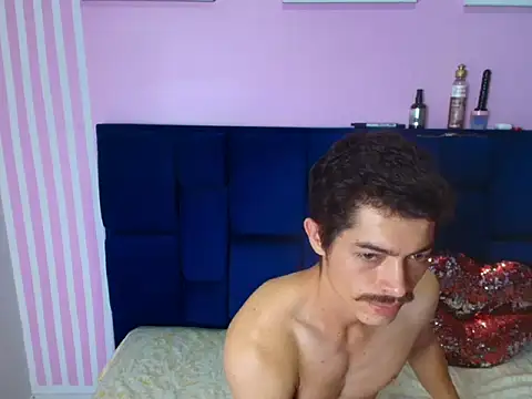taylor Stele online show from 05/02/26, 04:12