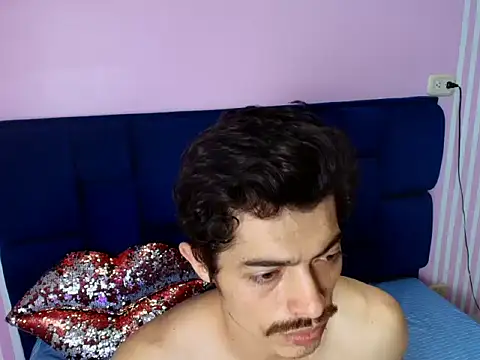 taylor Stele online show from 05/18/26, 08:58