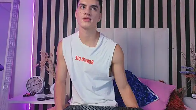 LeoTease online show from 04/29/26, 07:20