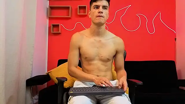 LeoTease online show from 05/15/26, 03:13
