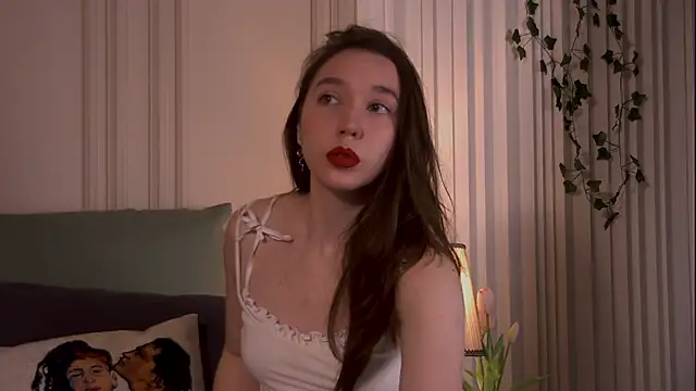Suzaneey online show from 05/09/26, 06:35