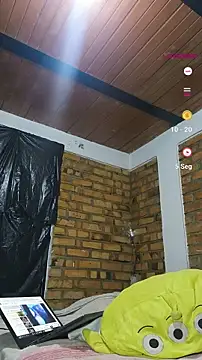 Friends with benefitsss online show from 05/18/26, 04:29