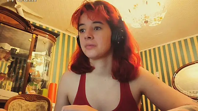 amberrrdolll  online show from 05/08/26, 11:21