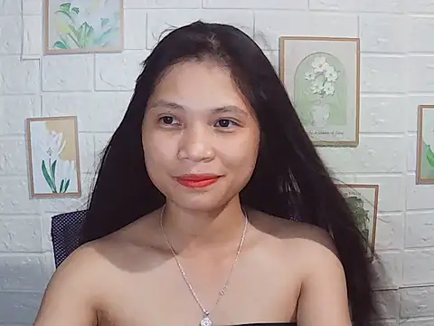 -Lucie-e online show from 05/27/26, 01:41